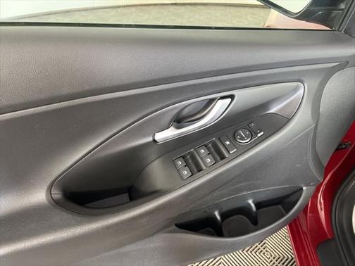2019 Hyundai Elantra GT Base