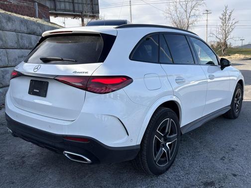 2024 Mercedes-Benz GLC 300 4MATIC