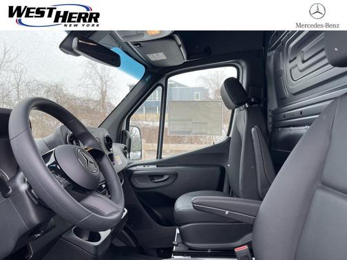 2025 Mercedes-Benz Sprinter 2500 Standard Roof