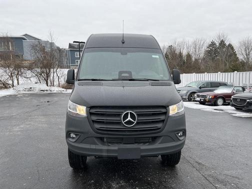 2025 Mercedes-Benz Sprinter 2500 Standard Roof