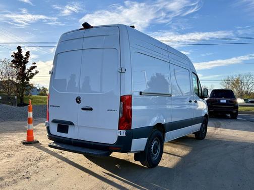 2025 Mercedes-Benz Sprinter 2500 Standard Roof