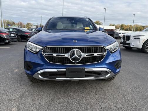 2025 Mercedes-Benz GLC 300 4MATIC