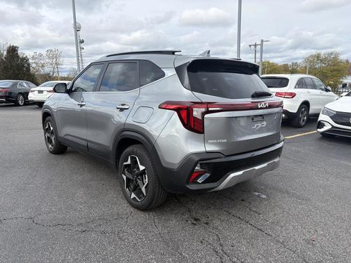 2024 Kia Seltos EX