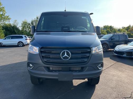 2025 Mercedes-Benz Sprinter 2500 Standard Roof