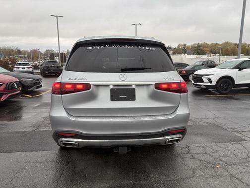 2025 Mercedes-Benz GLS 450 4MATIC