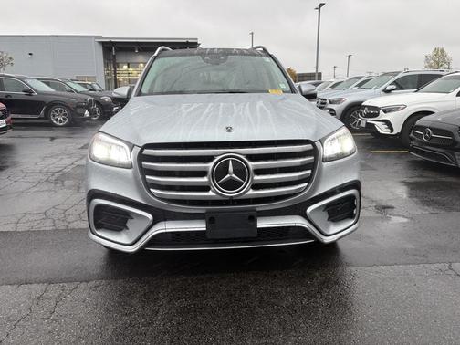 2025 Mercedes-Benz GLS 450 4MATIC