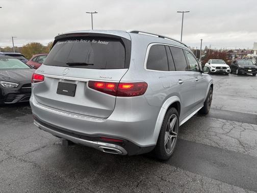 2025 Mercedes-Benz GLS 450 4MATIC