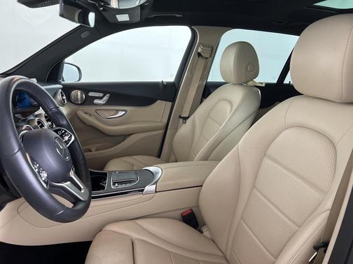 2021 Mercedes-Benz GLC 300 4MATIC