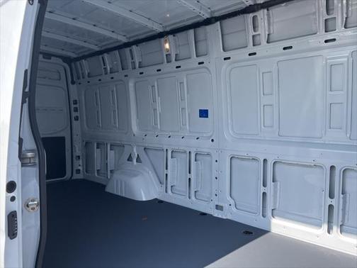 2024 Mercedes-Benz eSprinter 2500 Cargo 170 WB