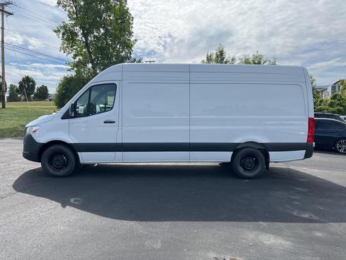 2025 Mercedes-Benz Sprinter 2500 High Roof