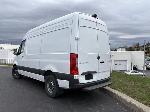 2025 Mercedes-Benz Sprinter 2500 Standard Roof