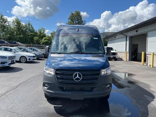 2025 Mercedes-Benz Sprinter 2500 High Roof