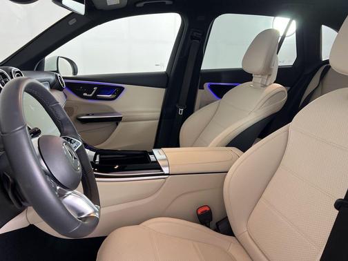 Polar White 2026 Mercedes-Benz GLC 300 4MATIC