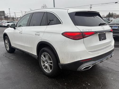 2023 Mercedes-Benz GLC 300 4MATIC