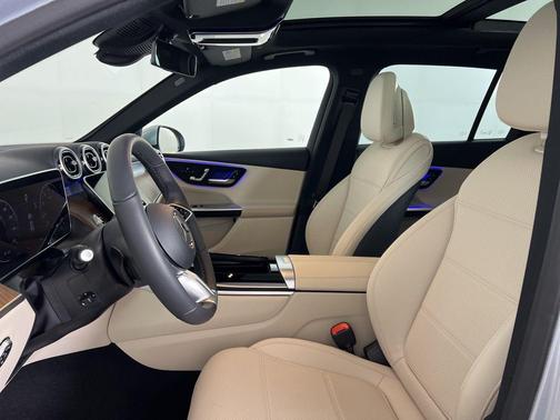 2026 Mercedes-Benz GLC 300 4MATIC