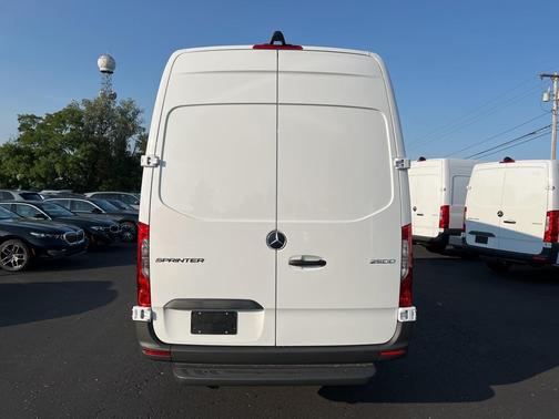 2025 Mercedes-Benz Sprinter 2500 High Roof