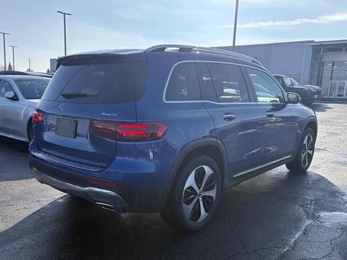 2025 Mercedes-Benz GLB 250 4MATIC