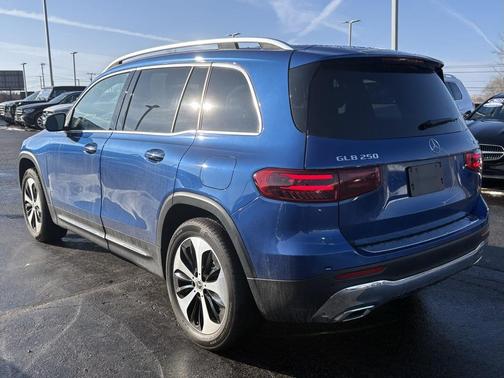 2025 Mercedes-Benz GLB 250 4MATIC