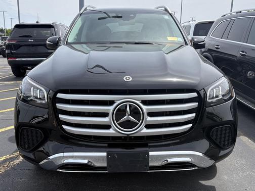 Black 2026 Mercedes-Benz GLS 450