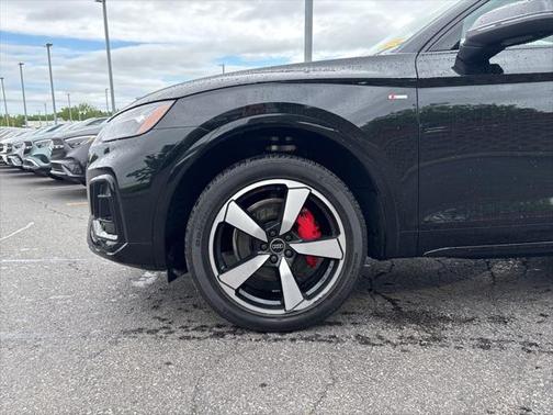 2024 Audi Q5 45 S line Premium Plus