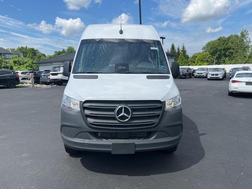 2025 Mercedes-Benz Sprinter 2500 High Roof