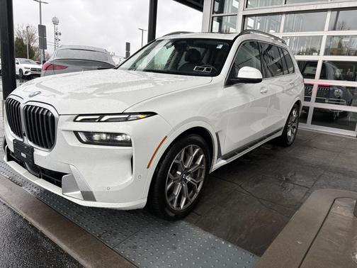 2025 BMW X7 xDrive40i
