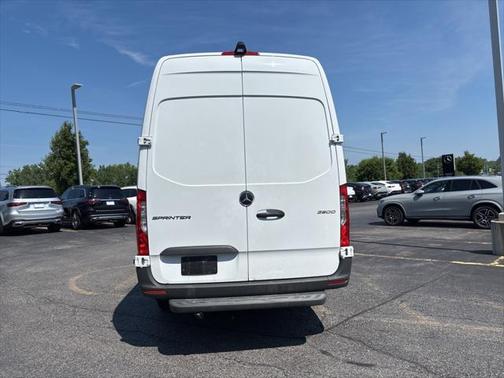 2025 Mercedes-Benz Sprinter 2500 High Roof
