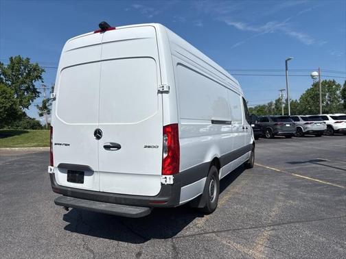 2025 Mercedes-Benz Sprinter 2500 High Roof