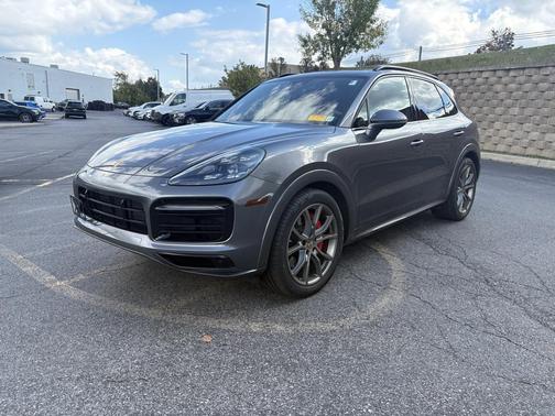 2023 Porsche Cayenne GTS