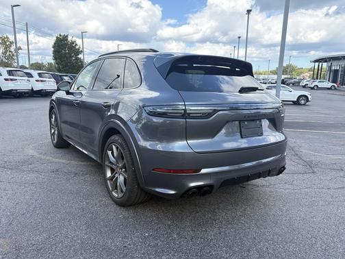 2023 Porsche Cayenne GTS
