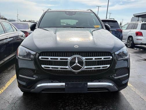Emerald Green Metallic 2025 Mercedes-Benz GLE 450e 4MATIC