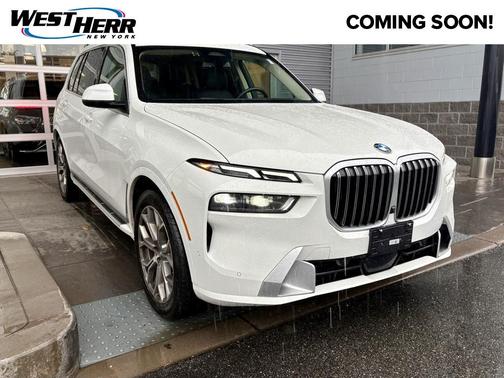 2025 BMW X7 xDrive40i