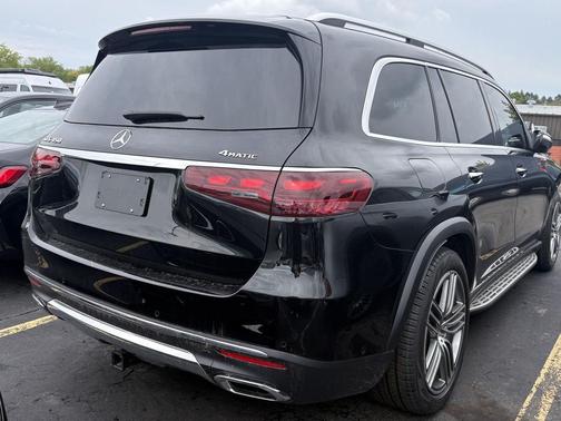 Obsidian Black Metallic 2025 Mercedes-Benz GLS 450 4MATIC
