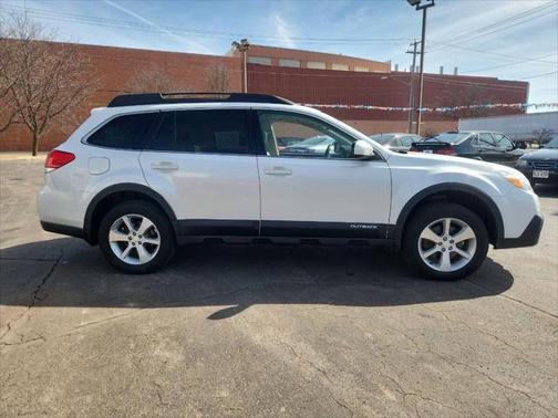 2014 Subaru Outback 3.6R Limited