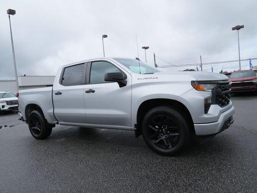Silver Ice Metallic 2022 Chevrolet Silverado 1500 Custom