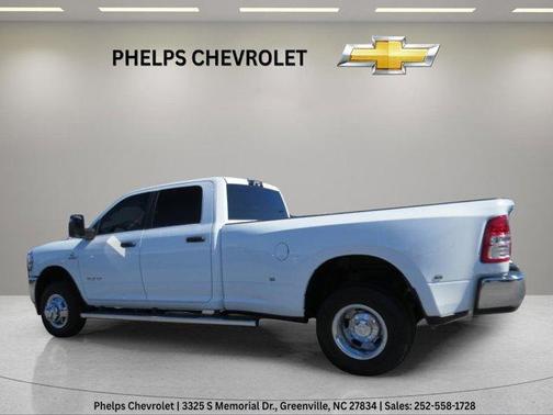 Bright White Clearcoat 2024 RAM 3500 Big Horn