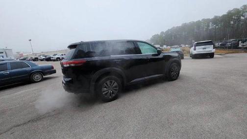 2023 Nissan Pathfinder S