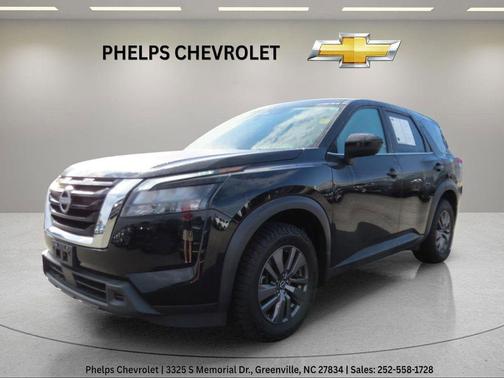 2023 Nissan Pathfinder S