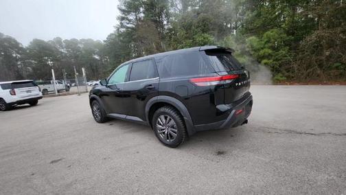 2023 Nissan Pathfinder S