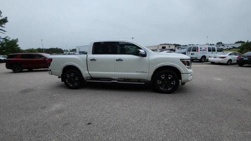 2024 Nissan Titan Platinum Reserve