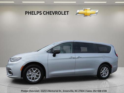 Silver Mist Clearcoat 2024 Chrysler Pacifica Touring-L