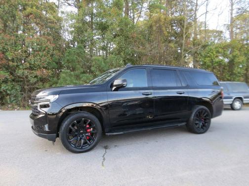 2022 Chevrolet Suburban RST