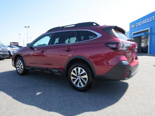 Crimson Red Pearl 2022 Subaru Outback Premium