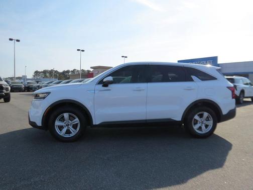 2022 Kia Sorento LX