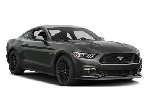 White Platinum Clearcoat Metallic 2017 Ford Mustang GT