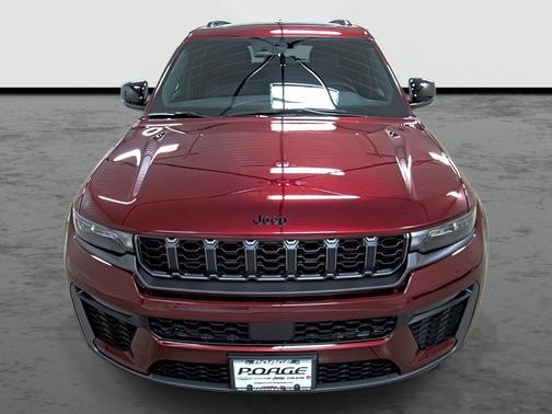 Velvet Red Pearlcoat 2026 Jeep Grand Cherokee Limited