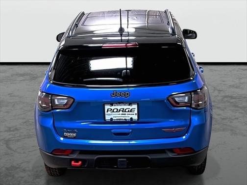 2023 Jeep Compass Trailhawk