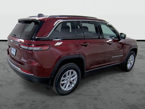 2026 Jeep Grand Cherokee Altitude