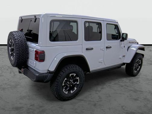 Bright White Clearcoat 2026 Jeep Wrangler Rubicon