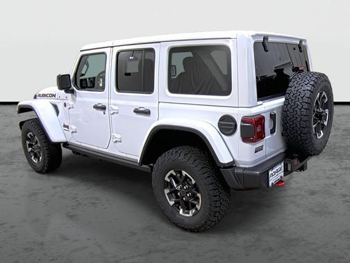 Bright White Clearcoat 2026 Jeep Wrangler Rubicon
